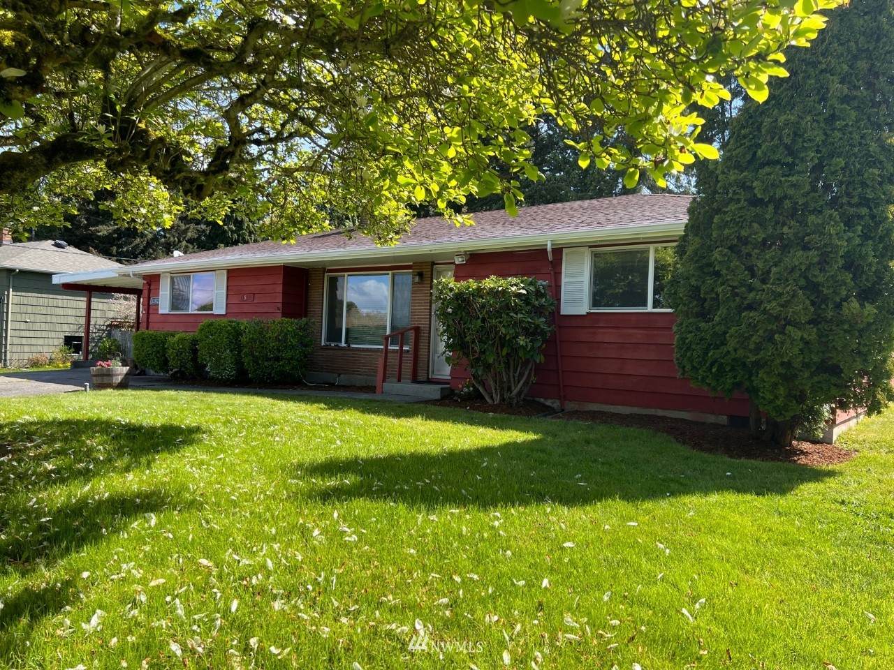 11512 20th Avenue - Photo 1