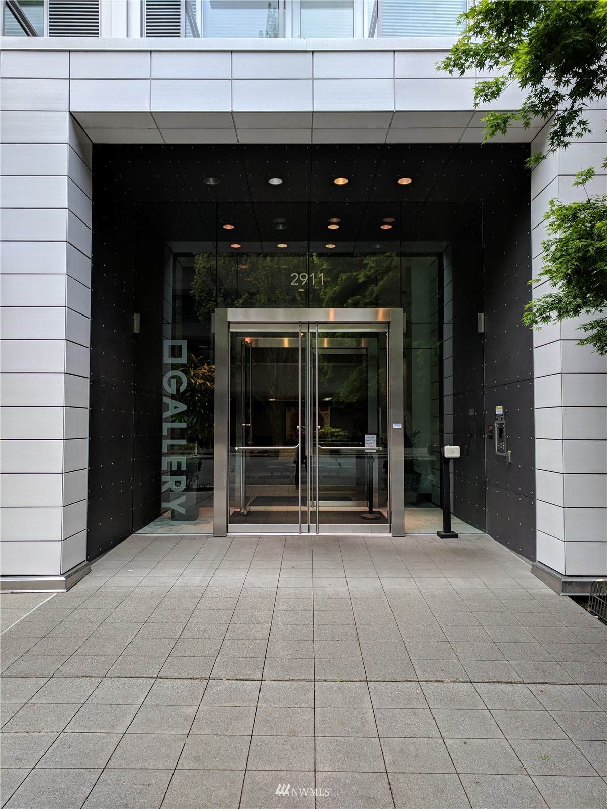 2911 2nd Avenue - Photo 1