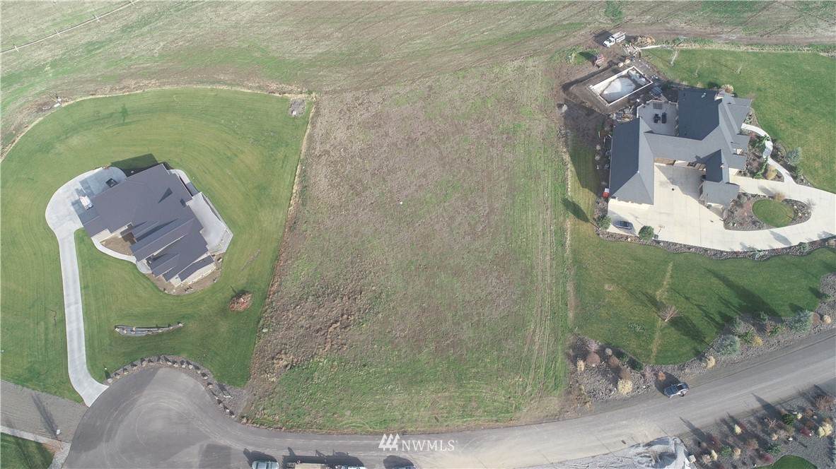 88 Red Hawk Road - Photo 1