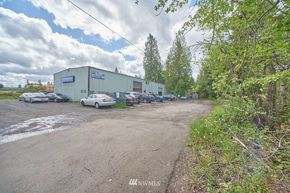 8110 176th Street - Photo 1