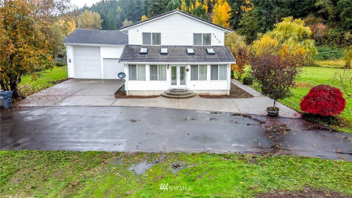 5510 162nd Avenue - Photo 1