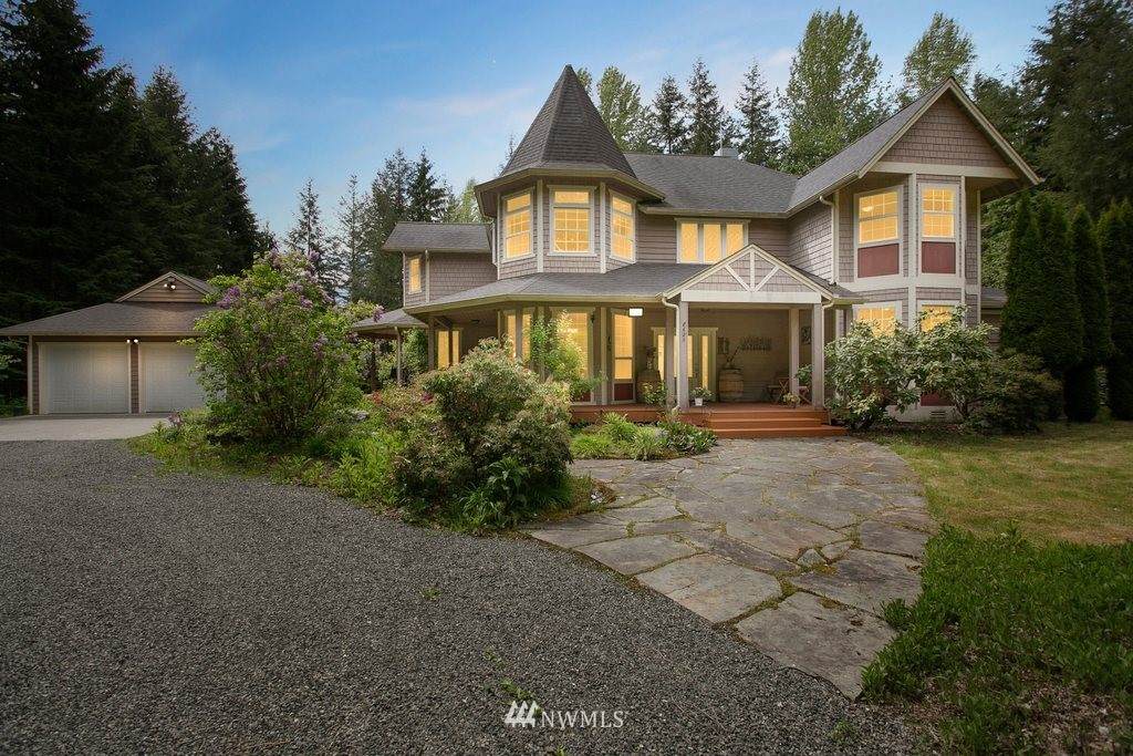 8625 353rd Avenue - Photo 1