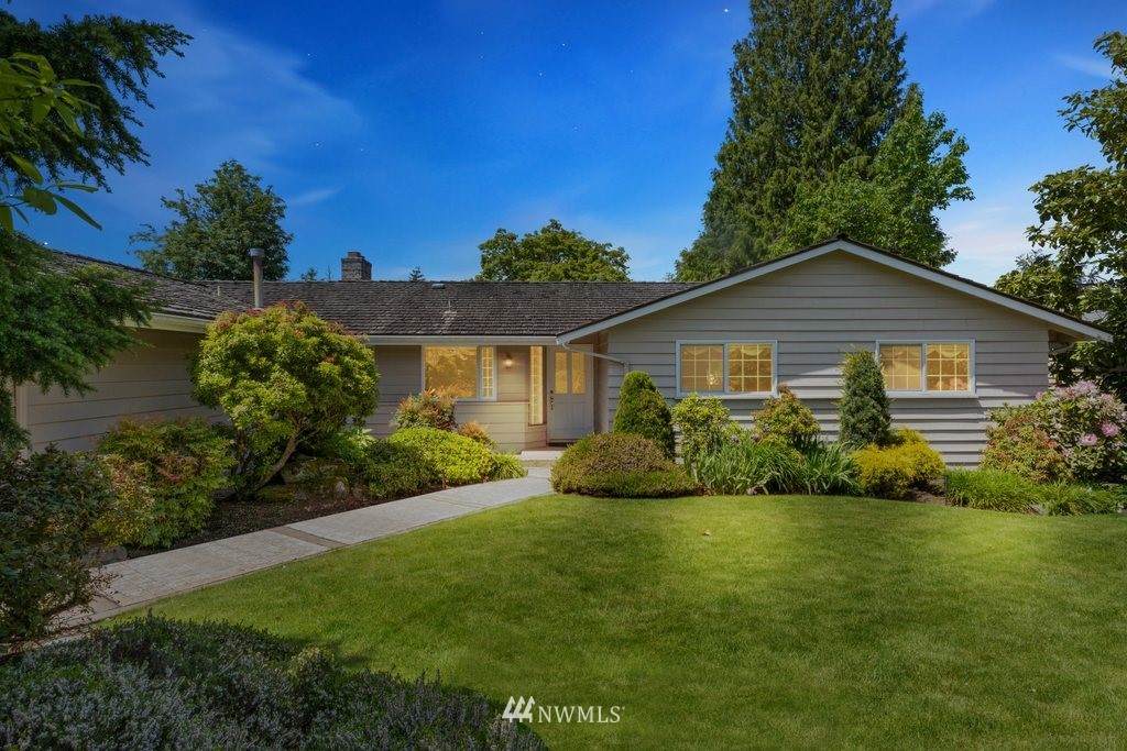 2225 142nd Avenue - Photo 1