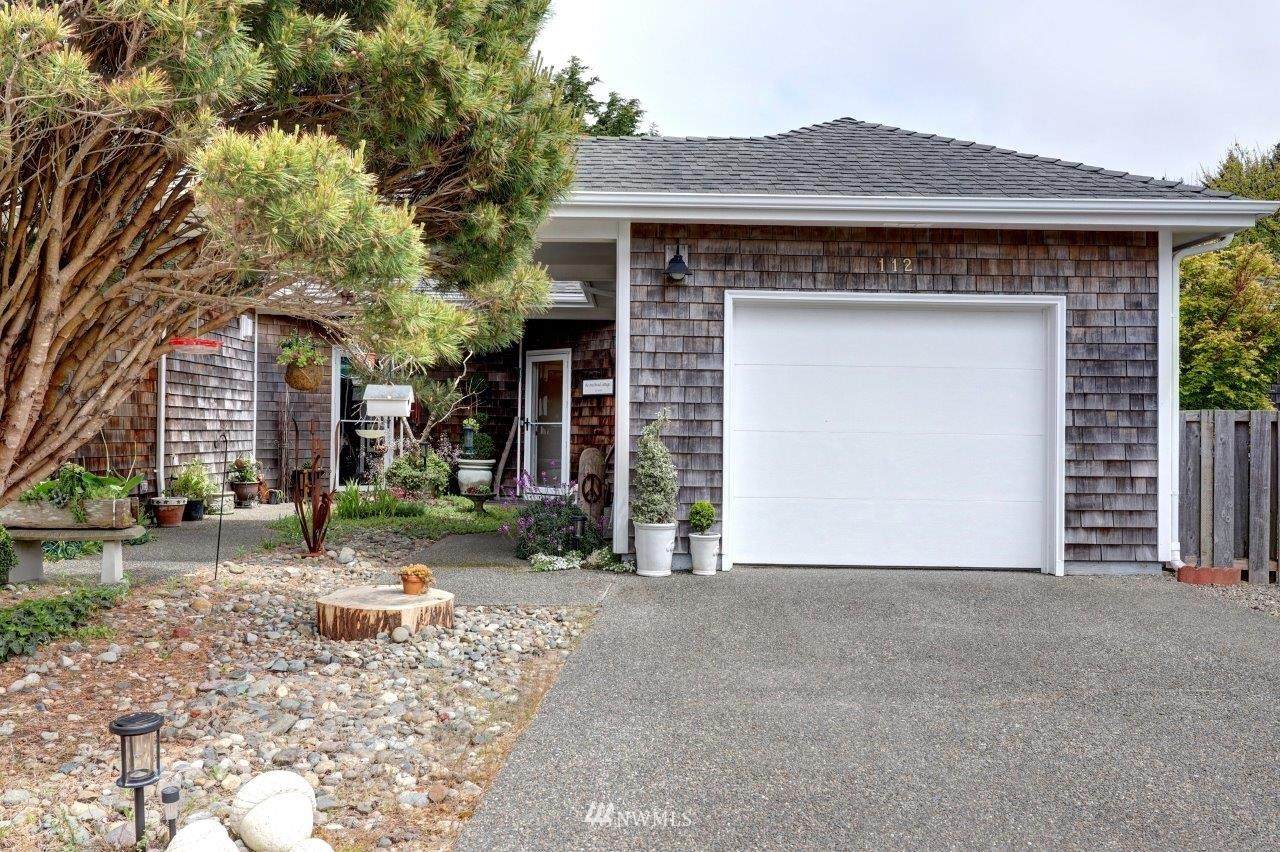 112 28th Street - Photo 1