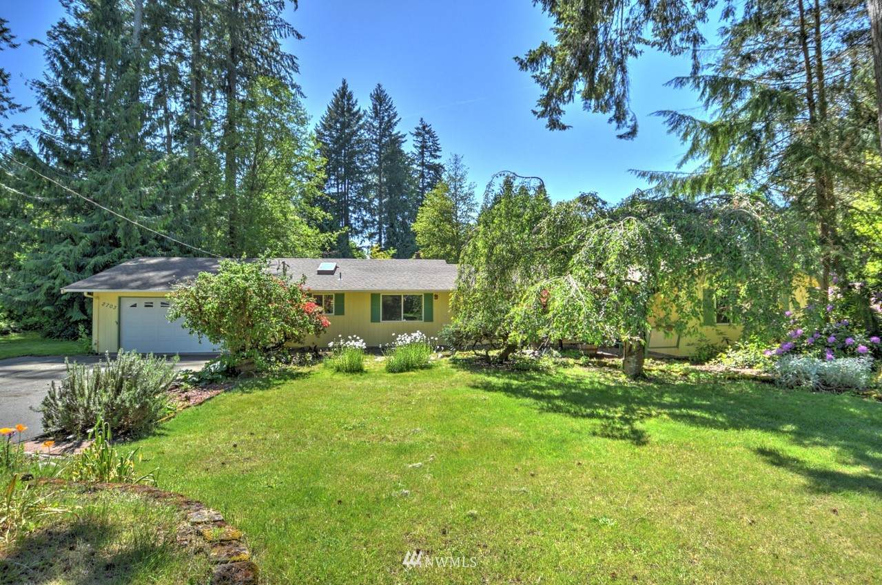 2703 Acacia Court - Photo 1