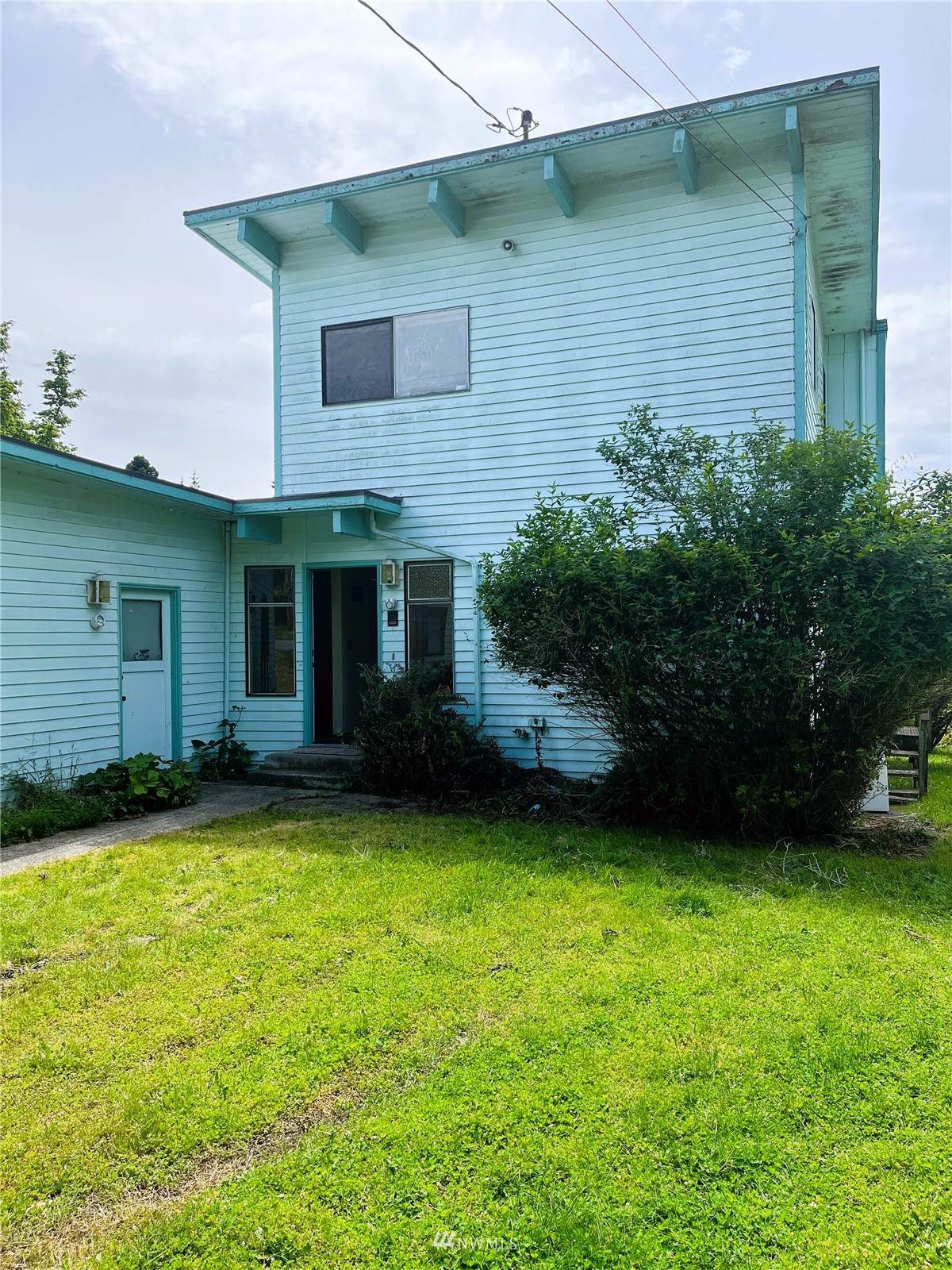 1246 Admirals Drive - Photo 1