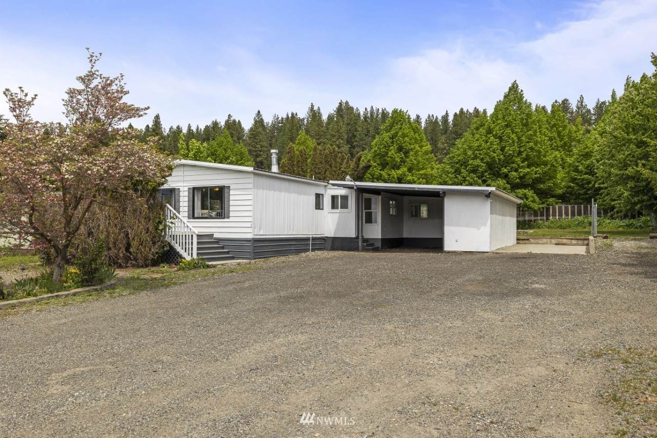 909 Fourth Street - Photo 1