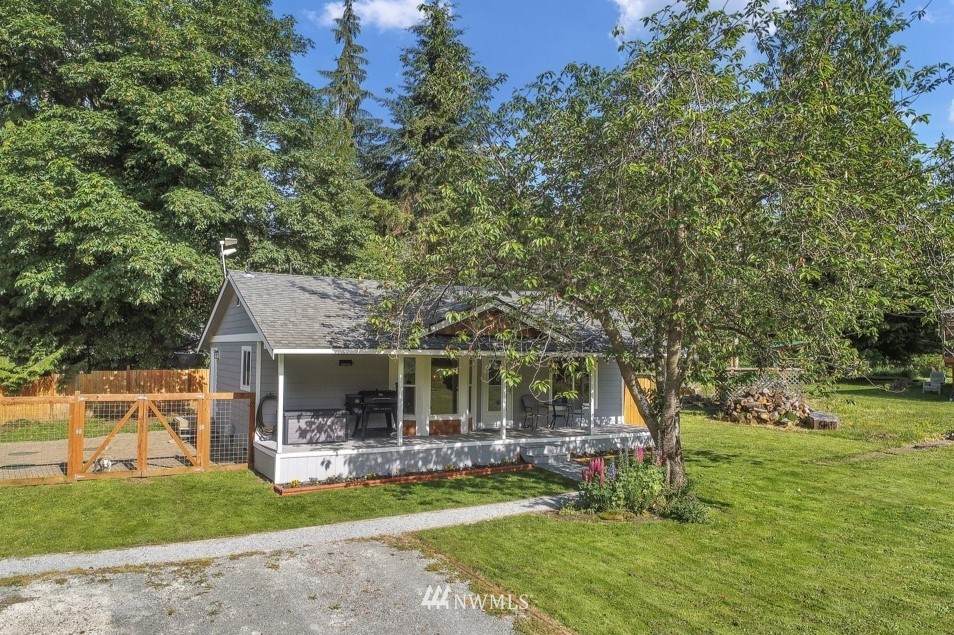 6503 Happy Hollow Dr - Photo 1