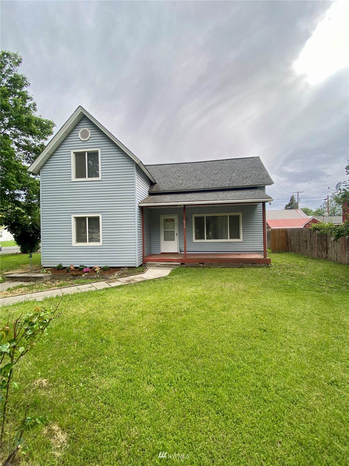 414 4th Street - Photo 1