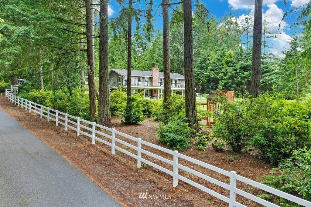 5405 83rd Avenue - Photo 1