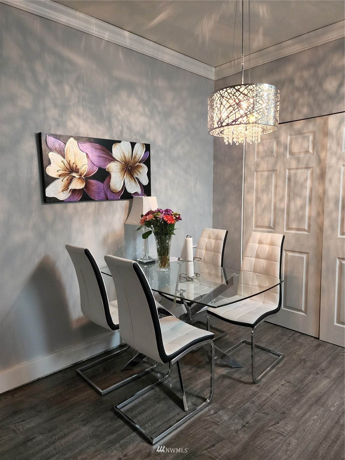 801 Rainier Avenue - Photo 1