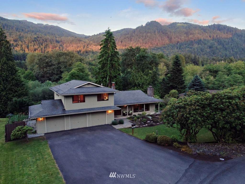 1650 Brookside Drive - Photo 1