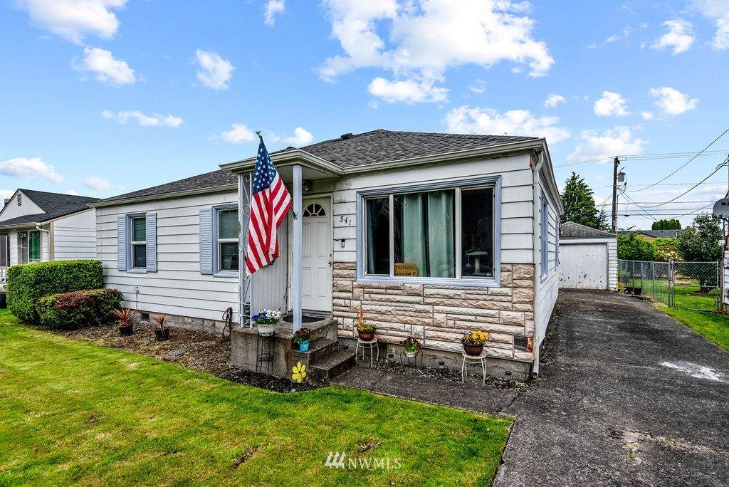 541 27th Avenue - Photo 1