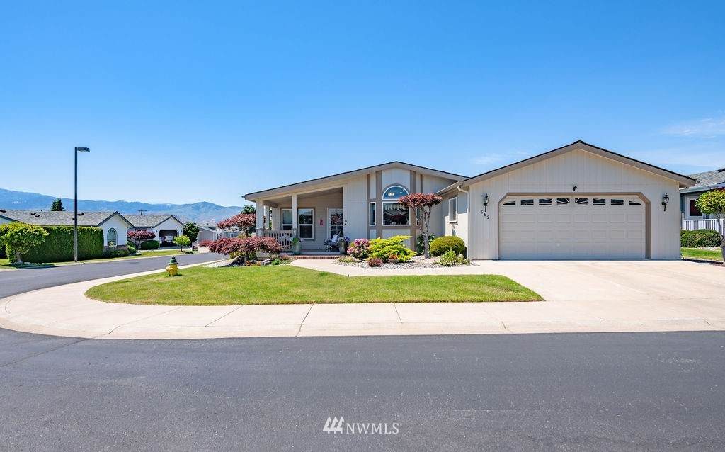 559 Canyon Drive - Photo 1
