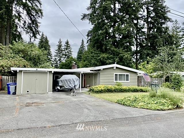 9034 178th Street - Photo 1