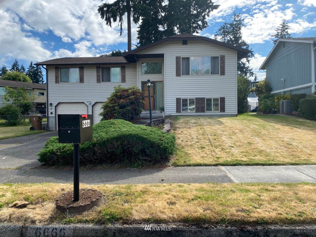 6666 Grandview Avenue - Photo 1