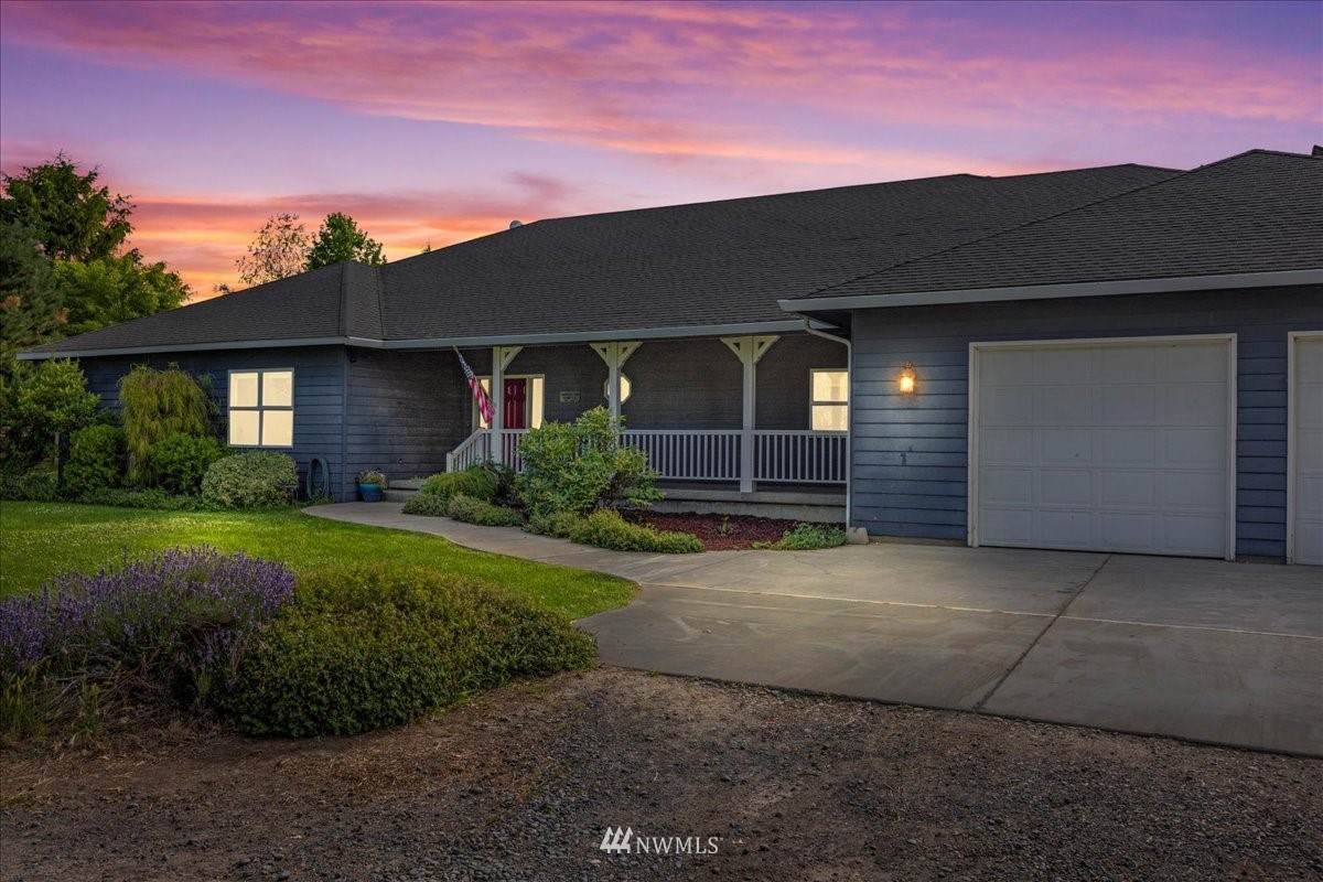 723 Billington Road - Photo 1