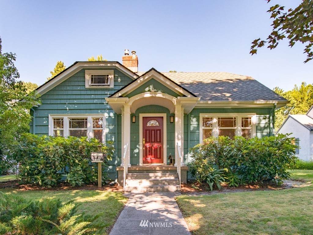 1625 21st Avenue - Photo 1
