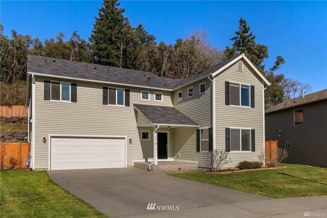1194 Swan Loop - Photo 1