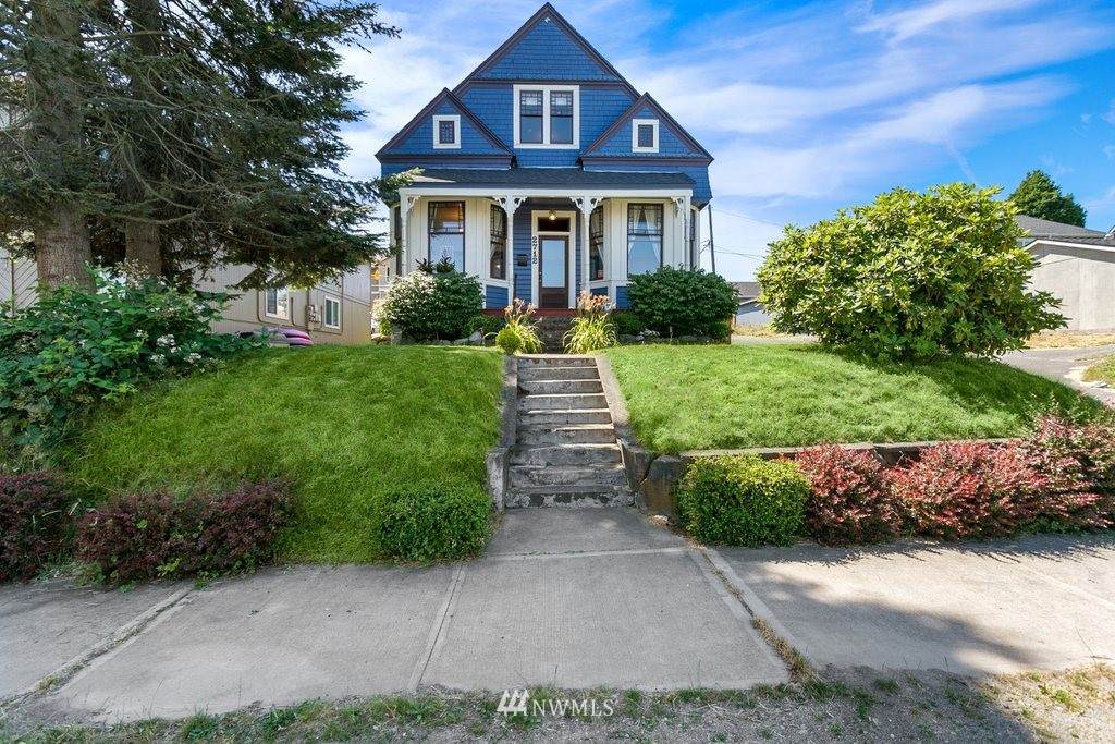 2712 Pine Street - Photo 1