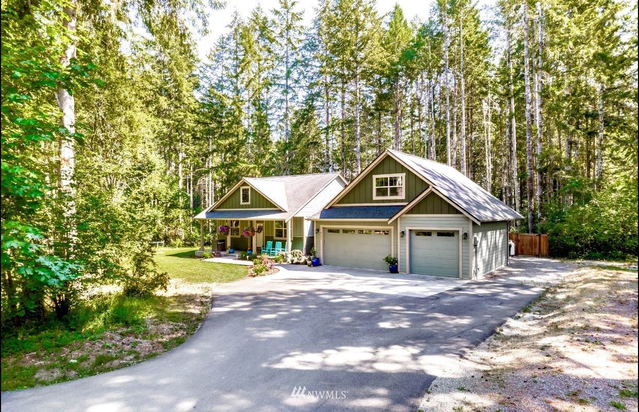 8202 Steamboat Island Road - Photo 1