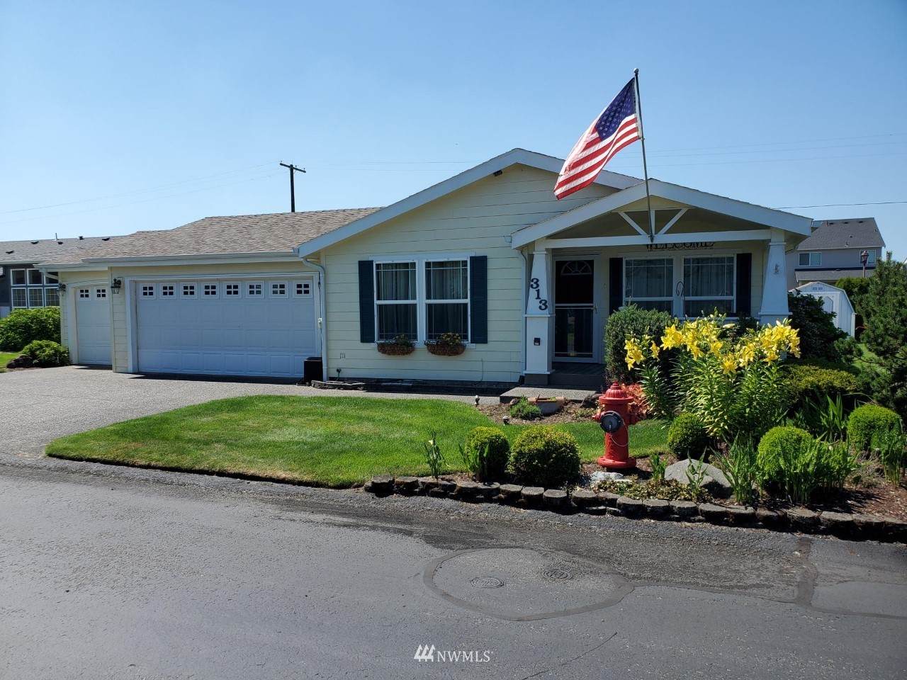 313 Willow Street - Photo 1