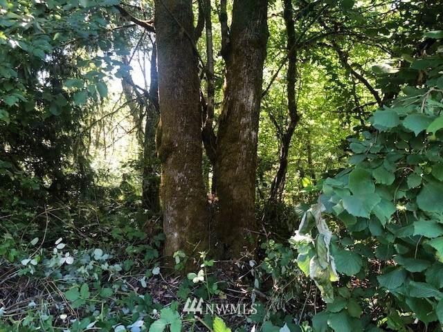 6126 Woodard Bay Road - Photo 1
