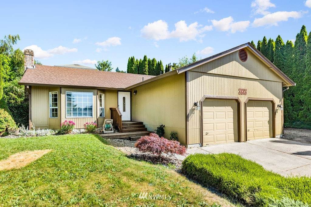 3813 R Circle - Photo 1