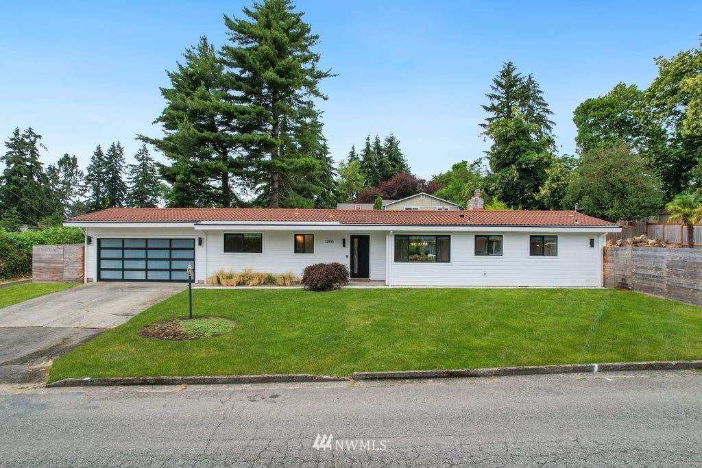 12106 43rd Street - Photo 1