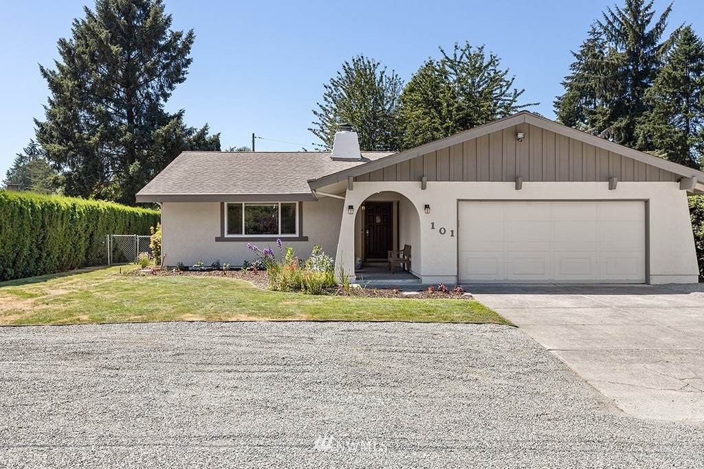101 Riverview Drive - Photo 1