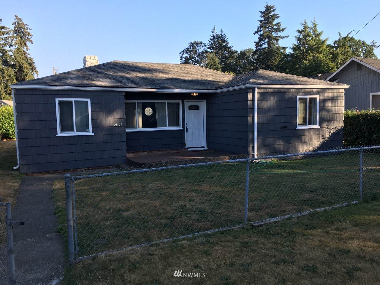 15113 Grant Avenue - Photo 1