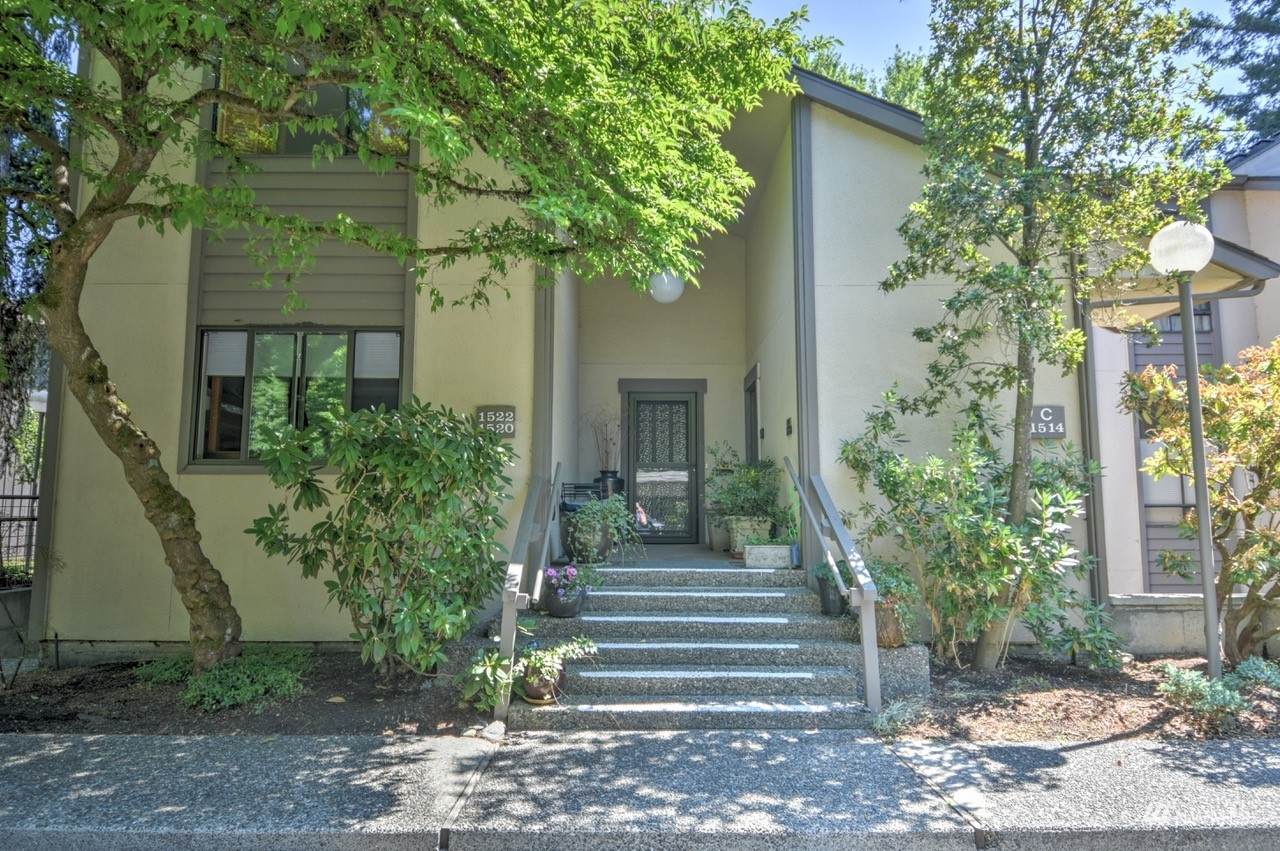 1522 140th Street - Photo 1