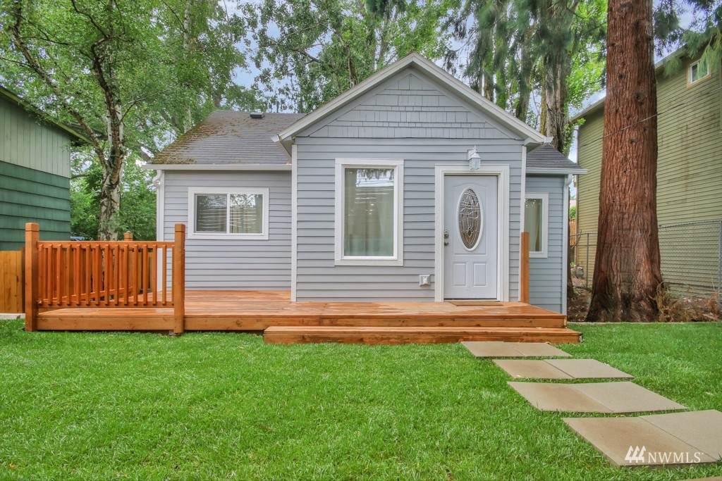 4636 Othello Street - Photo 1