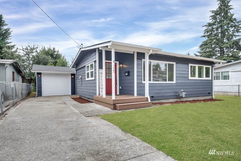 925 Edmonds Avenue - Photo 1