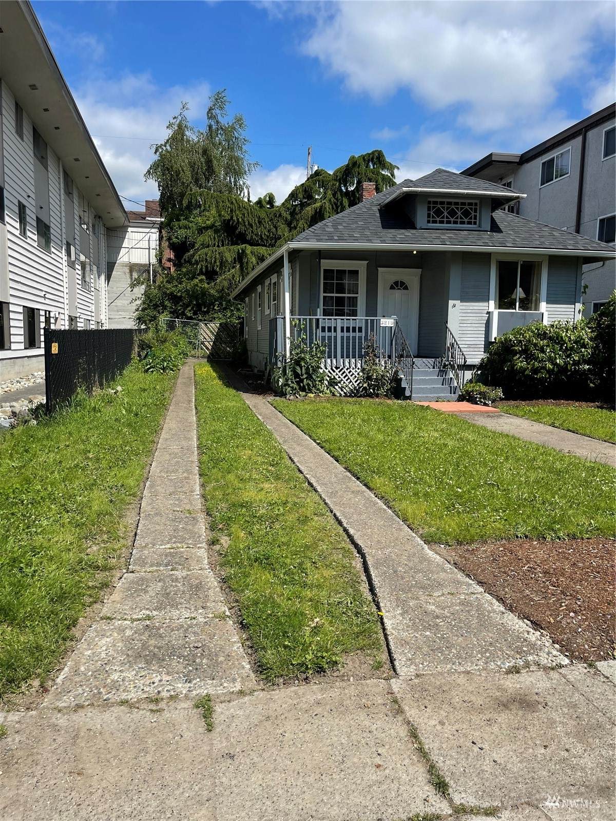 3219 Wetmore Avenue - Photo 1