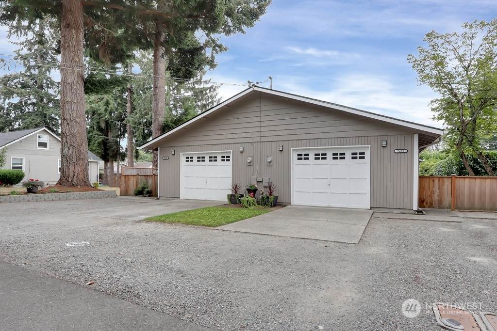 2429 Prospect Avenue - Photo 1