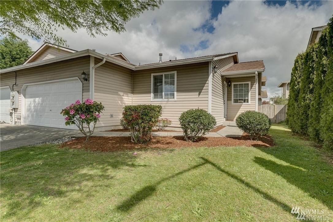 4009 168th Street - Photo 1