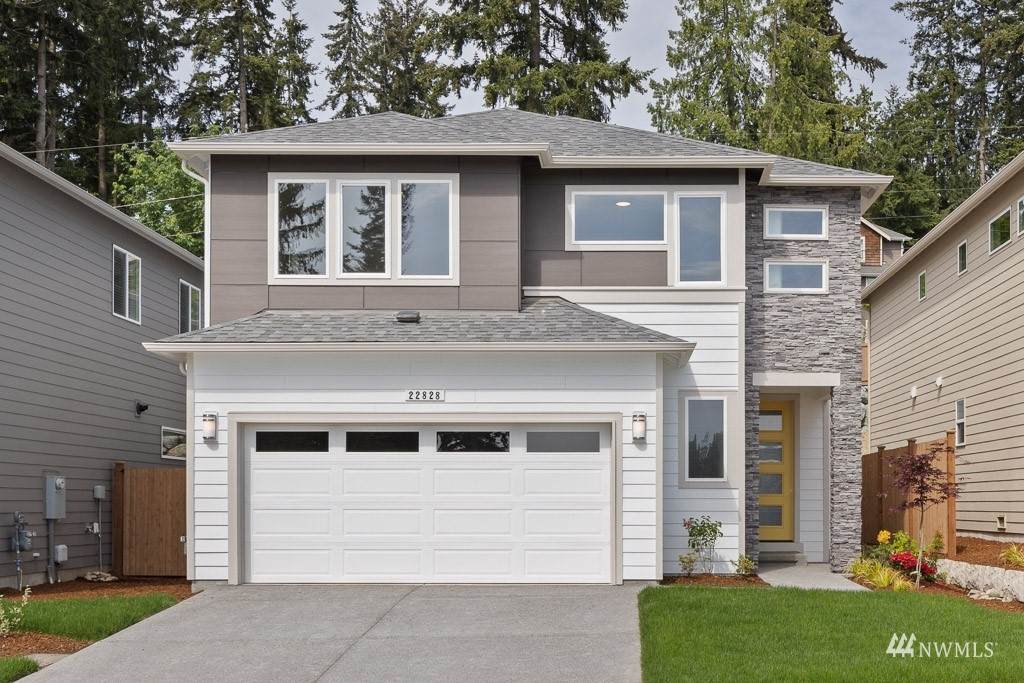 609 215th Street - Photo 1