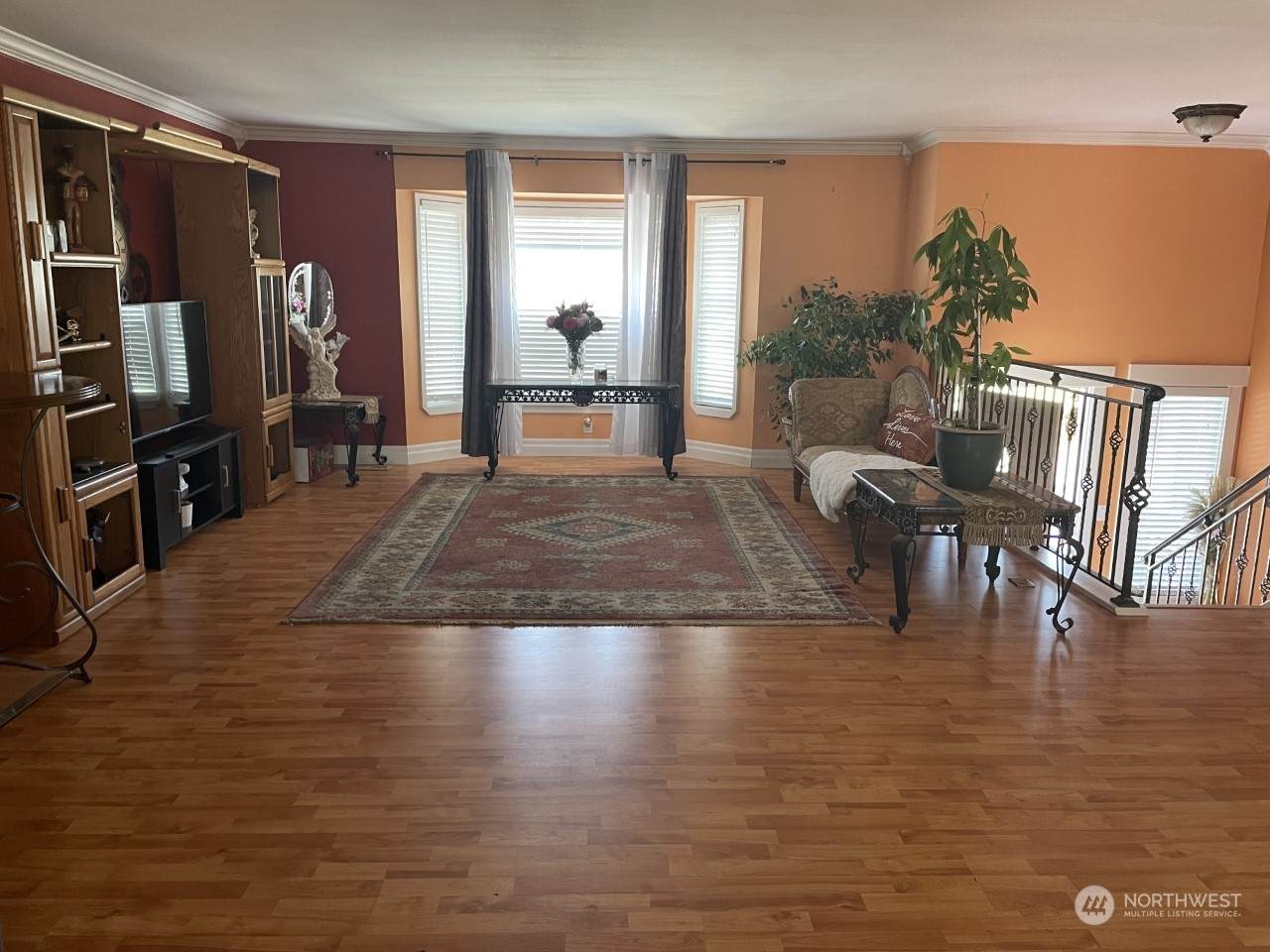 208 9th Avenue - Photo 1