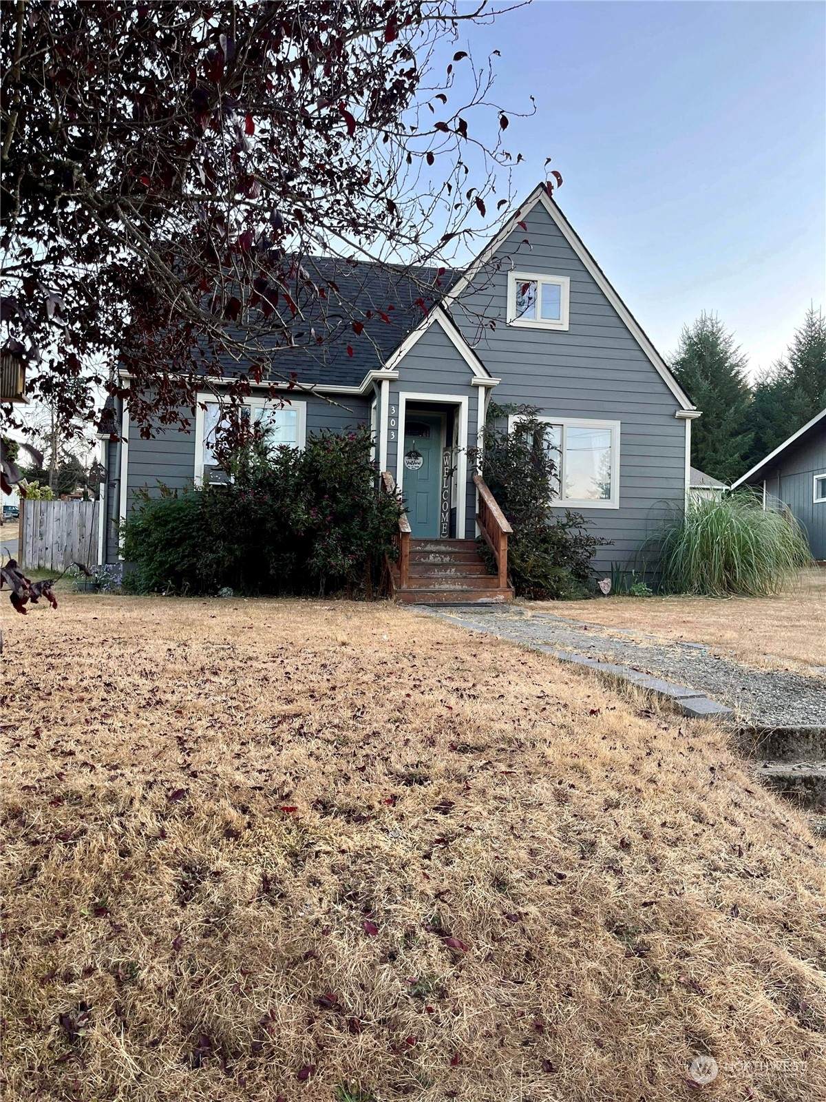 303 Wyandotte Avenue - Photo 1