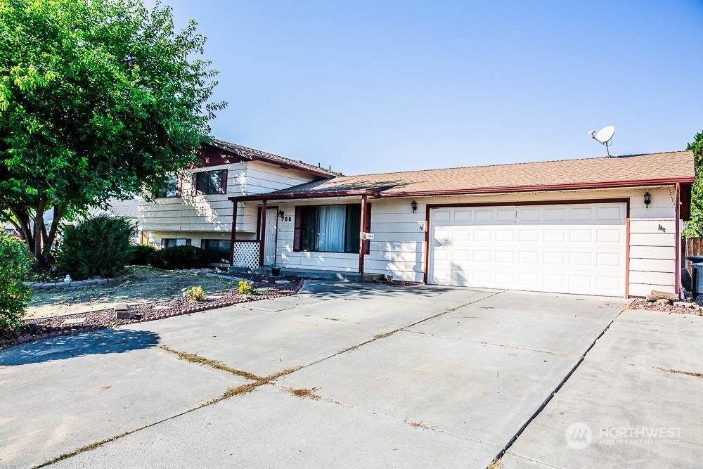 706 Sagebay Drive - Photo 1
