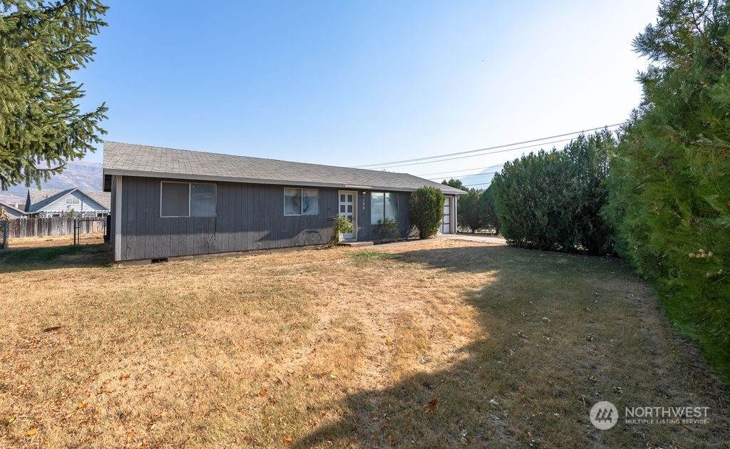 102 Hanna Place - Photo 1