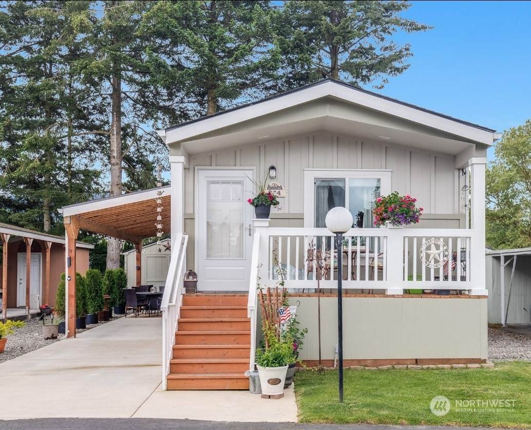 834 Mountain Villa Drive - Photo 1