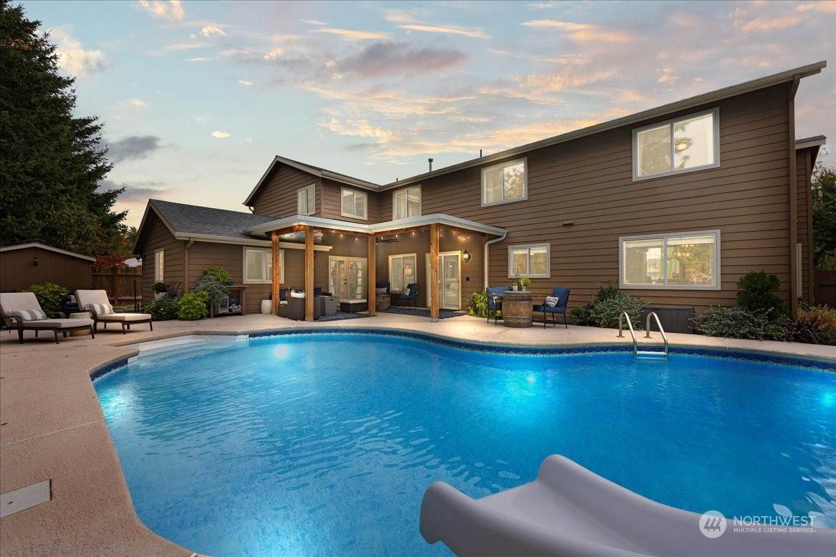 2033 Wallace Street - Photo 1