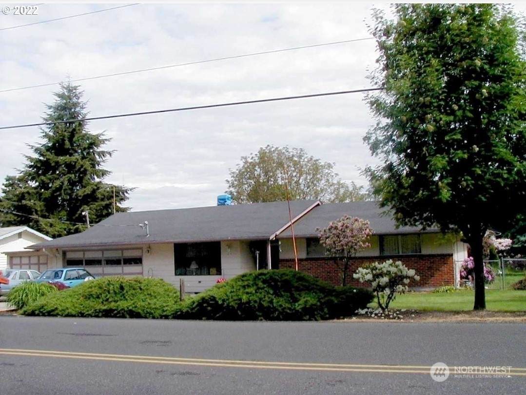 14010 49th Street - Photo 1
