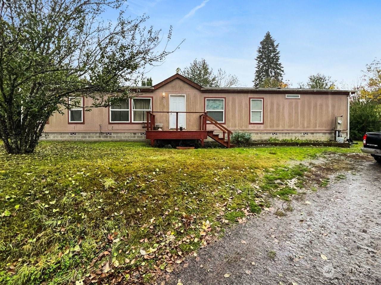 915 Thurston Avenue - Photo 1