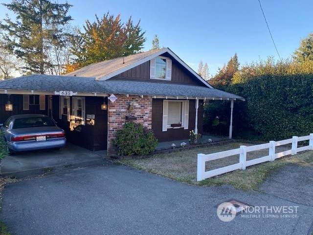 635 Summit Avenue - Photo 1