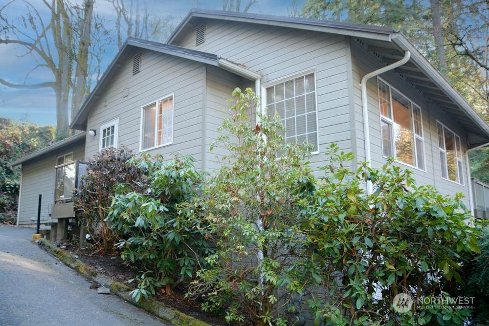 1496 Silver Beach Road - Photo 1