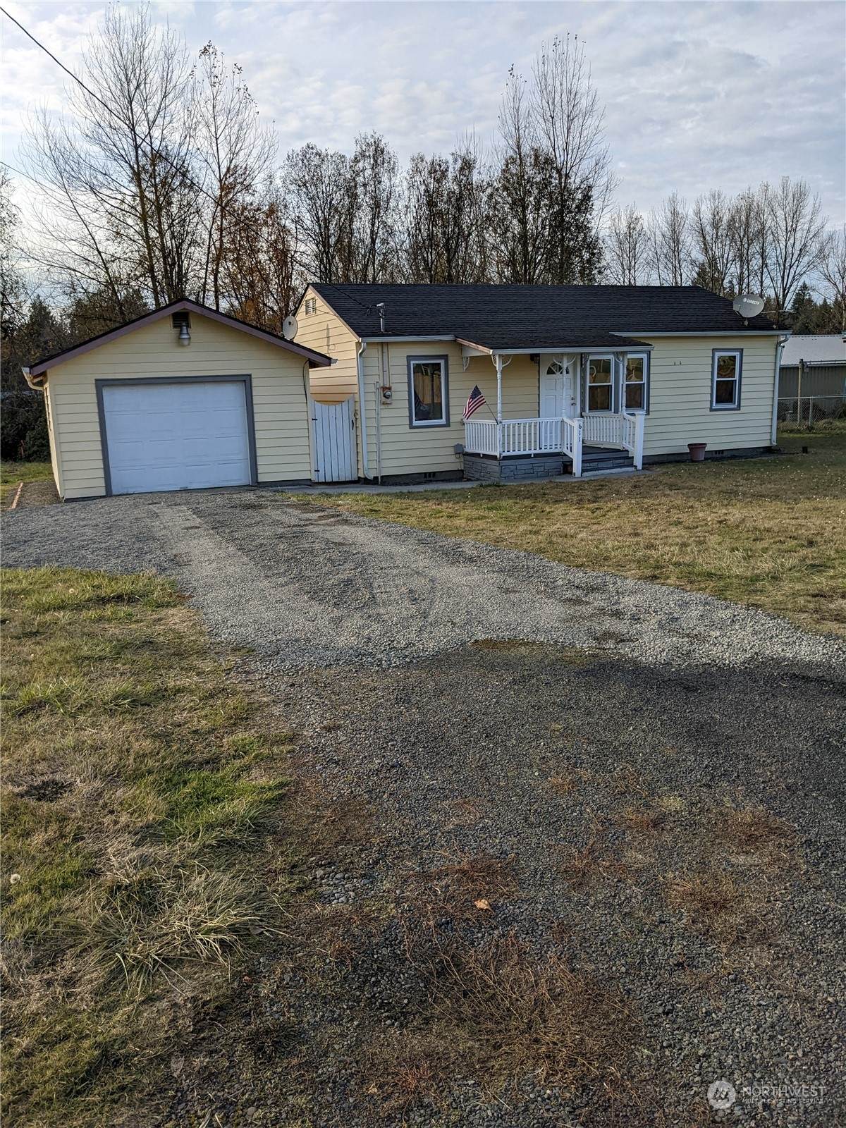 611 Main Street - Photo 1