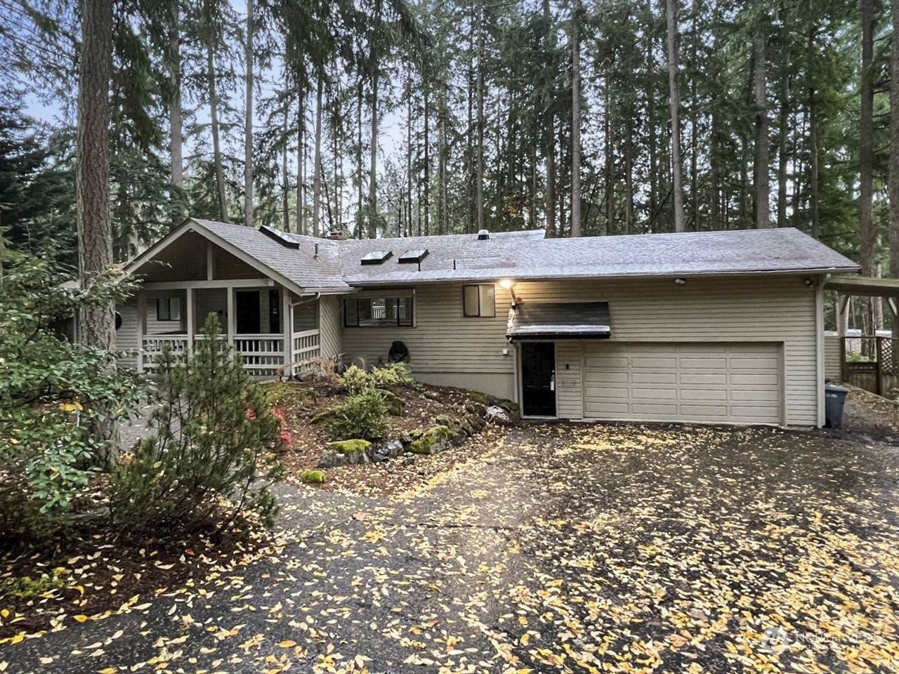 6104 49th Street - Photo 1